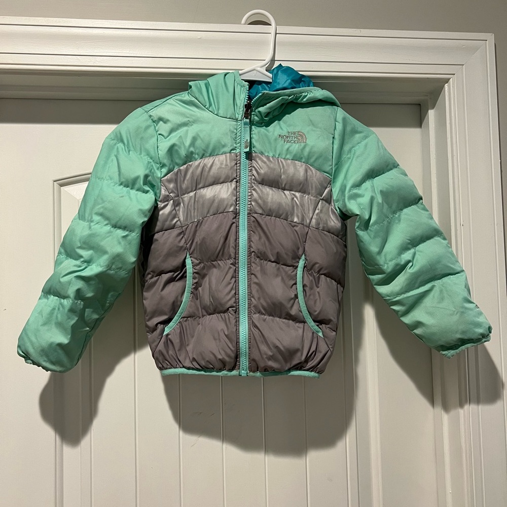 The North Face Kids reversible hooded down jacket - Girls size S